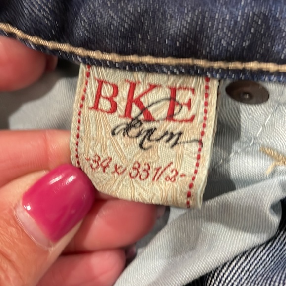 Women’s Jeans - Picture 3 of 7